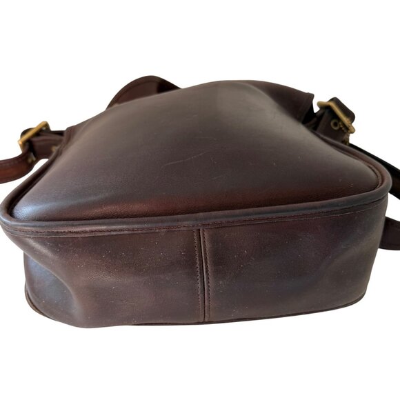 Coach Vintage Patricia's Legacy Cross Body Saddle Flap Bag Serial #9951 - Picture 6 of 15